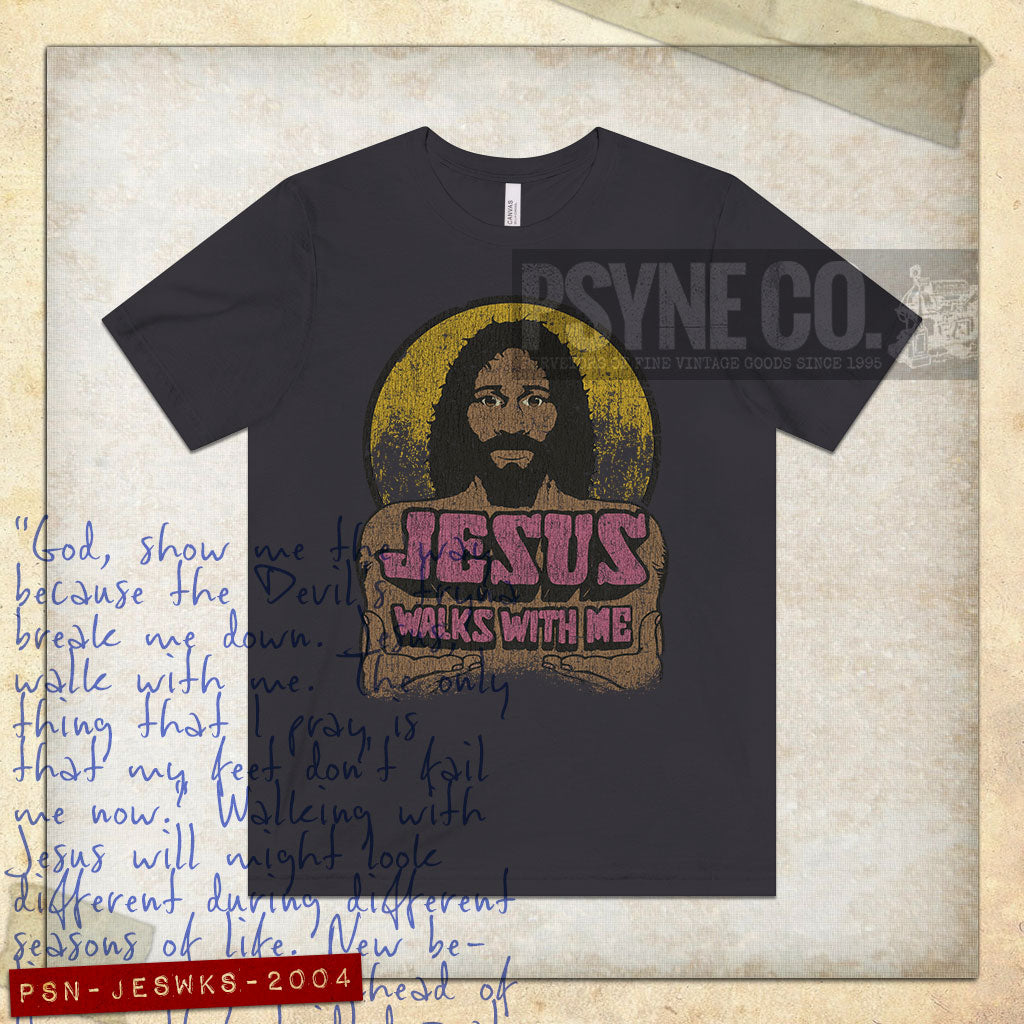 Jesus Walks With Me 2004 Vintage Men's T-Shirt
