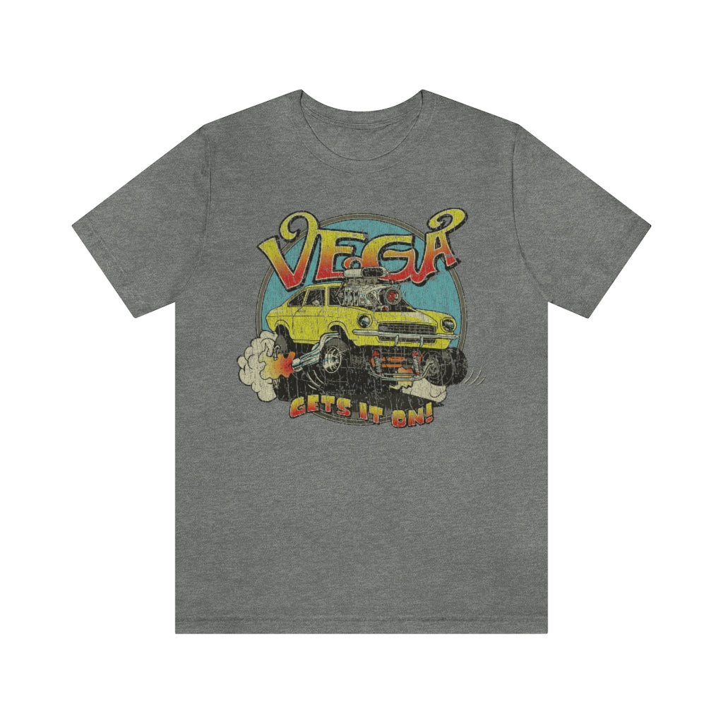 Muscle Vega Gets It On 1971 Vintage Men's T-Shirt