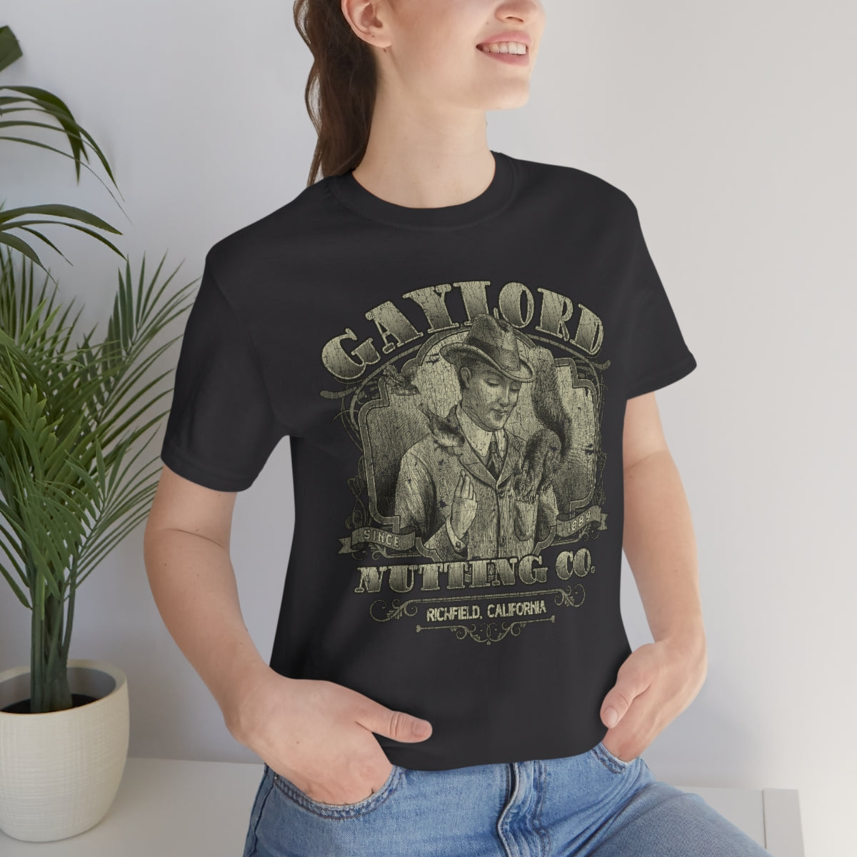 Gaylord Nutting Co. 1889 Vintage Men's T-Shirt