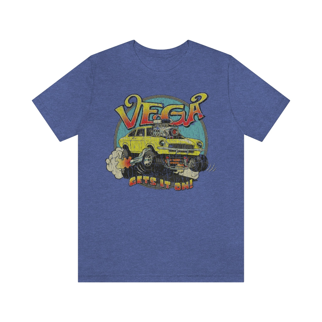 Muscle Vega Gets It On 1971 Vintage Men's T-Shirt