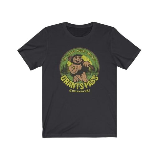 Wild About Grants Pass 1971 Vintage Men's T-Shirt - Image 5