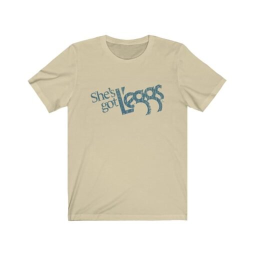 She's Got L'eggs 1969 Vintage Men’s T-Shirt - Image 4