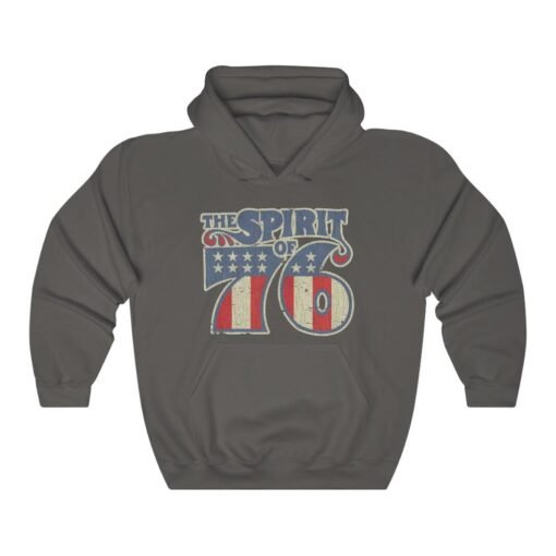 Spirit of 76 Vintage Men's Hoodie - Image 2