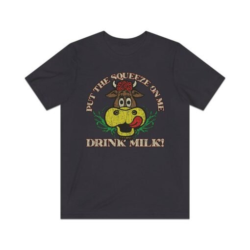 Put The Squeeze On Me Drink Milk 1978 Vintage Men's T-Shirt - Image 3